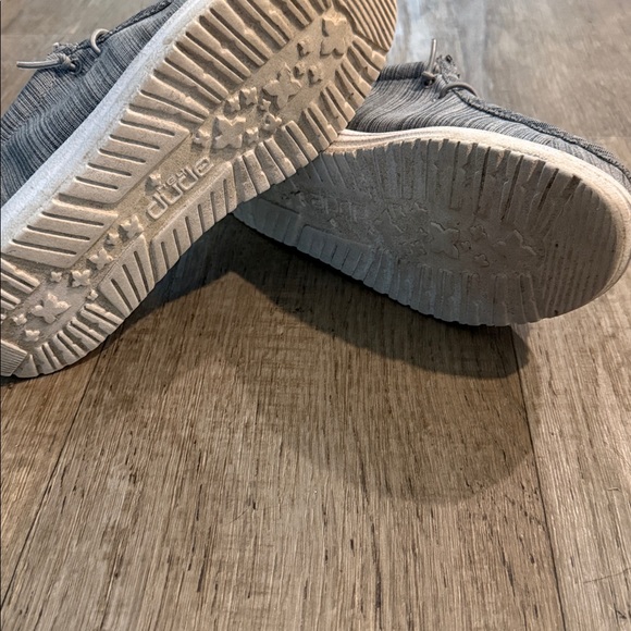 Hey Dudes - Picture 6 of 7